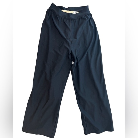 Spanx Bod-a-Bing Black Cropped Pants Size S - Picture 1 of 8